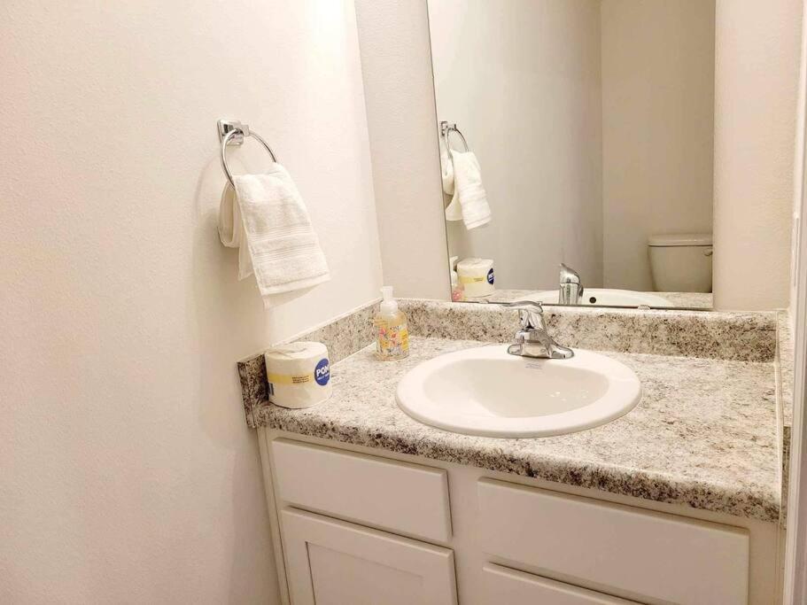 Brand New House In Pensacola,Ev Connector Available Lejlighed Eksteriør billede