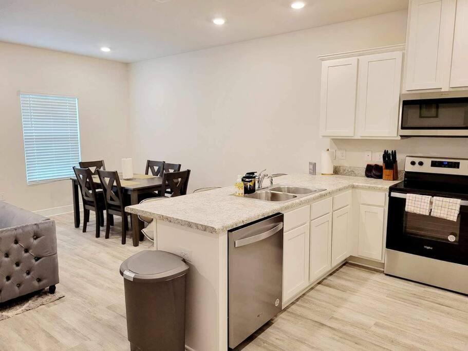 Brand New House In Pensacola,Ev Connector Available Lejlighed Eksteriør billede